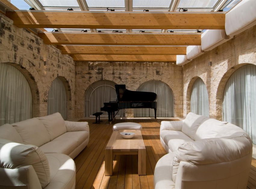 A Contemporary Stone House with Rough and Rustic Elements in Jerusalem, Israel by eran chehanowitz (6)