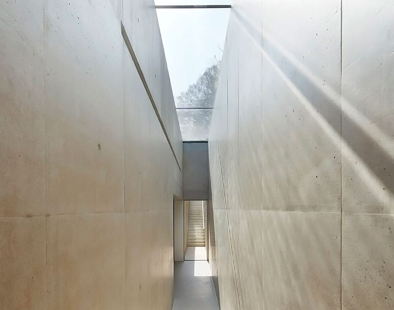 A Contemporary Vacation Home Surrounded by Perfect Landscaping and Green Rolling Grass in Cotswolds, England by Found Associates (12)