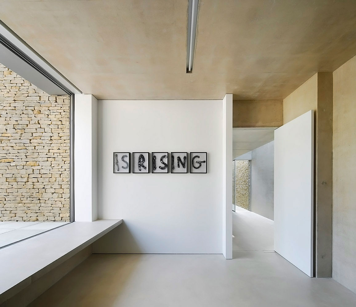 A Contemporary Vacation Home Surrounded by Perfect Landscaping and Green Rolling Grass in Cotswolds, England by Found Associates (19)