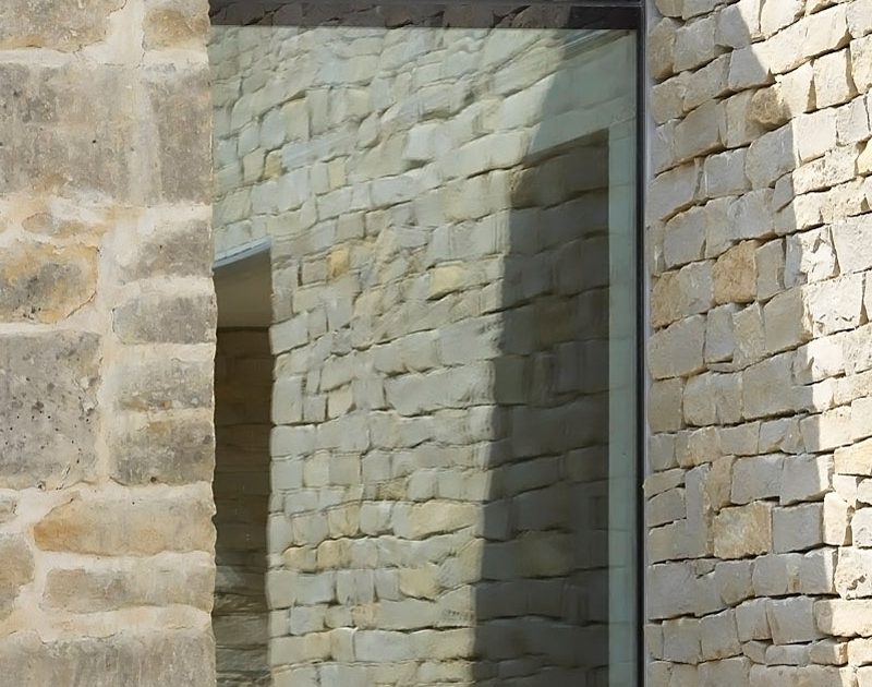 A Contemporary Vacation Home Surrounded by Perfect Landscaping and Green Rolling Grass in Cotswolds, England by Found Associates (7)