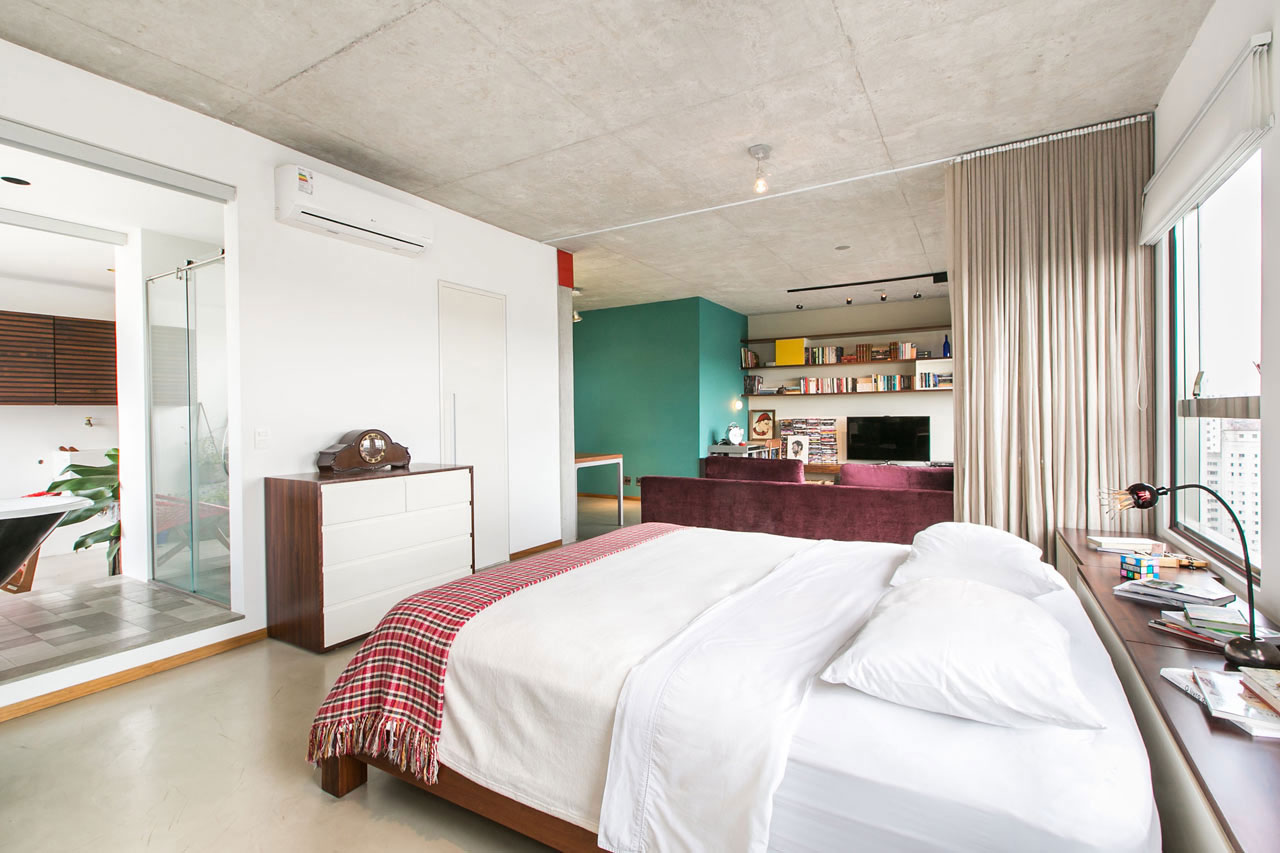 A Colorful and Comfortable Modern Apartment Full of Raw Materials in São Paulo by DT estúdio arquitetura (12)
