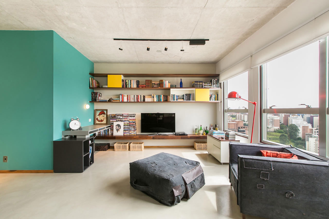 A Colorful and Comfortable Modern Apartment Full of Raw Materials in São Paulo by DT estúdio arquitetura (2)