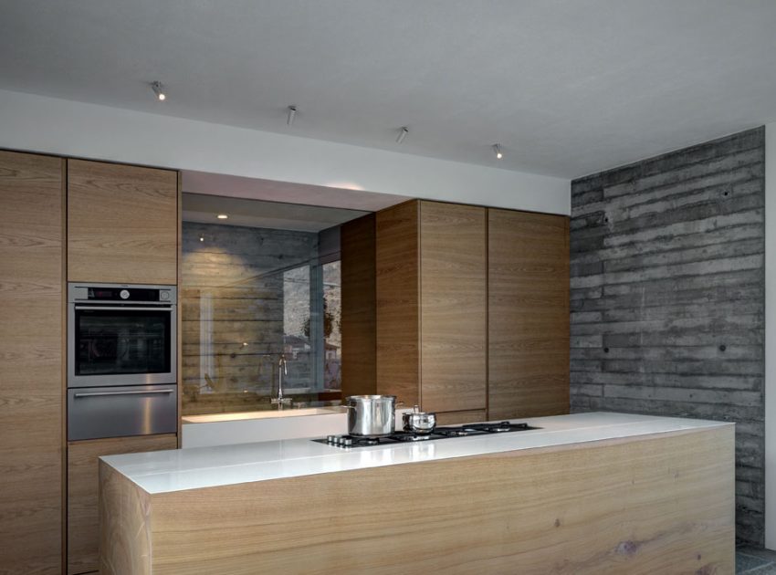 A Cozy Modern Stone Home Nestled in the Wonderful Mountains of Sondrio, Italy by Rocco Borromini (10)