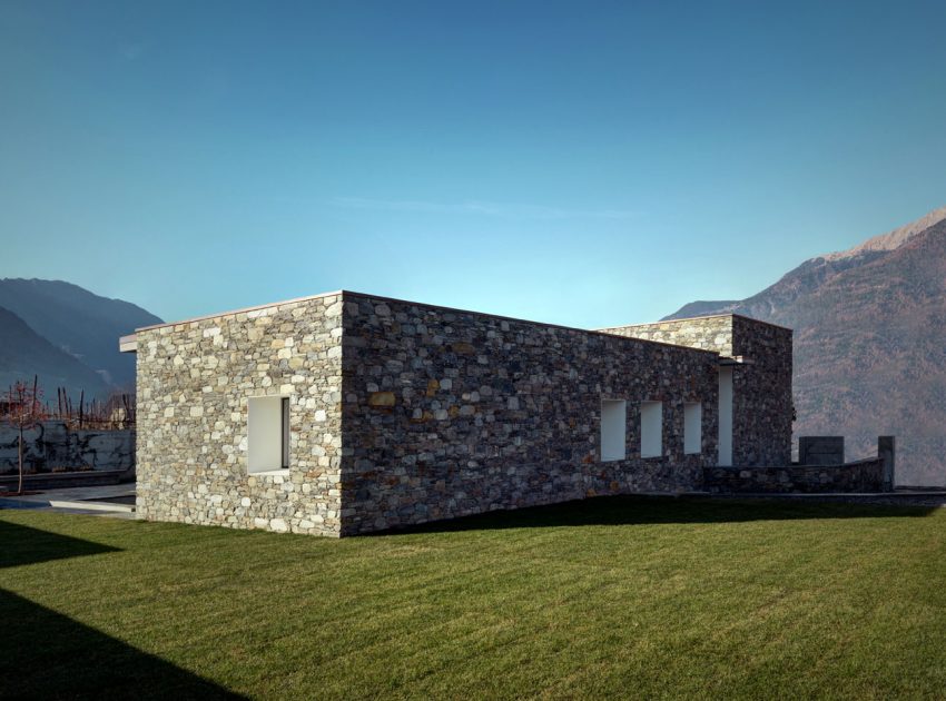 A Cozy Modern Stone Home Nestled in the Wonderful Mountains of Sondrio, Italy by Rocco Borromini (2)