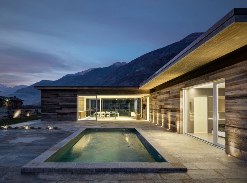 A Cozy Modern Stone Home Nestled in the Wonderful Mountains of Sondrio, Italy by Rocco Borromini (26)