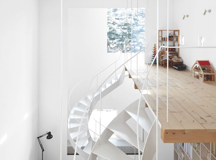 A Cozy and Bright Modern House with Two Twisting Staircases in Sapporo, Japan by Jun Igarashi Architects (10)