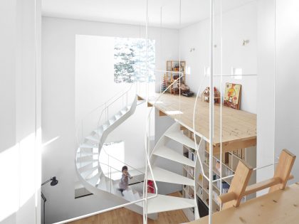 A Cozy and Bright Modern House with Two Twisting Staircases in Sapporo, Japan by Jun Igarashi Architects (11)