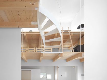 A Cozy and Bright Modern House with Two Twisting Staircases in Sapporo, Japan by Jun Igarashi Architects (6)