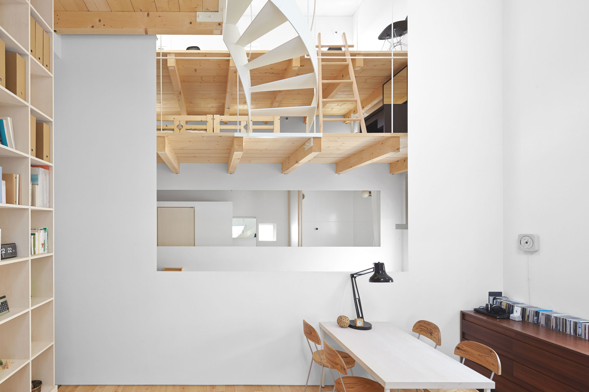 A Cozy and Bright Modern House with Two Twisting Staircases in Sapporo, Japan by Jun Igarashi Architects (7)