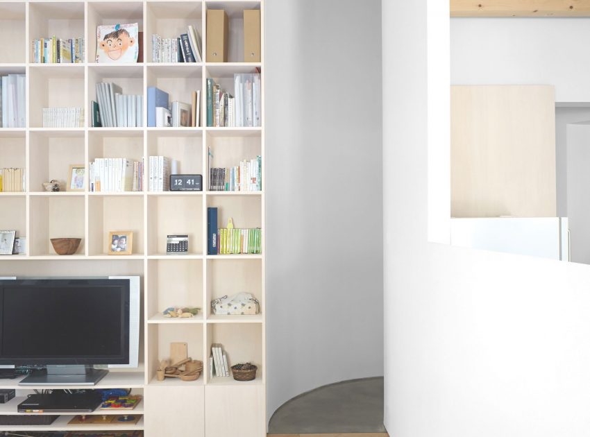 A Cozy and Bright Modern House with Two Twisting Staircases in Sapporo, Japan by Jun Igarashi Architects (8)