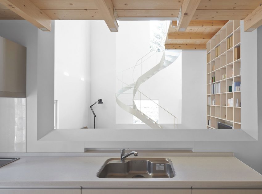 A Cozy and Bright Modern House with Two Twisting Staircases in Sapporo, Japan by Jun Igarashi Architects (9)