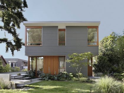 A Cozy and Luminous Modern Home Full of Concrete and Wood Elements in Seattle
