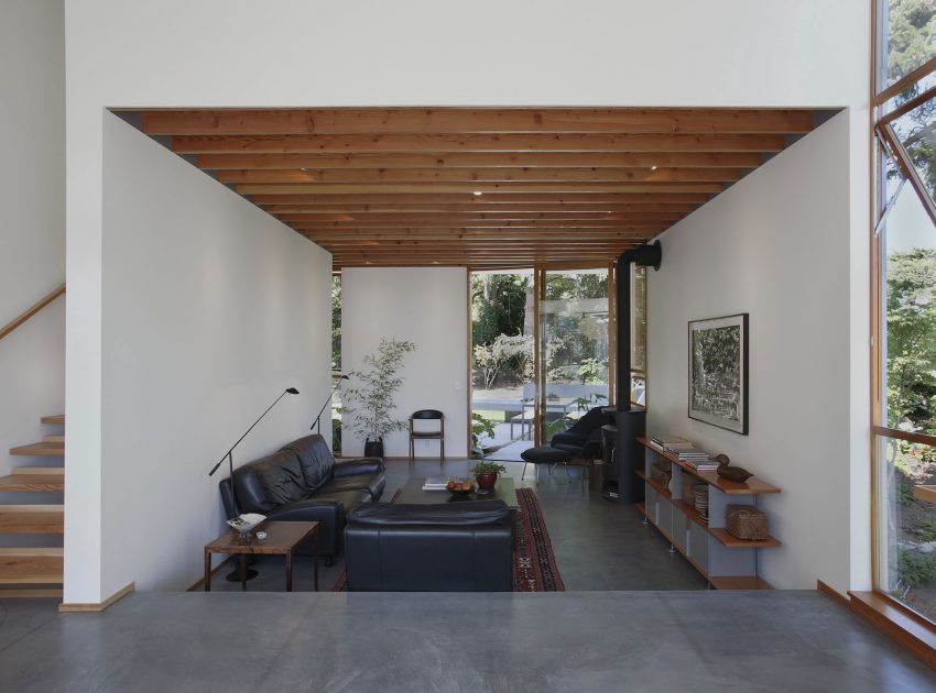A Cozy and Luminous Modern Home Full of Concrete and Wood Elements in Seattle by SHED Architecture & Design (10)