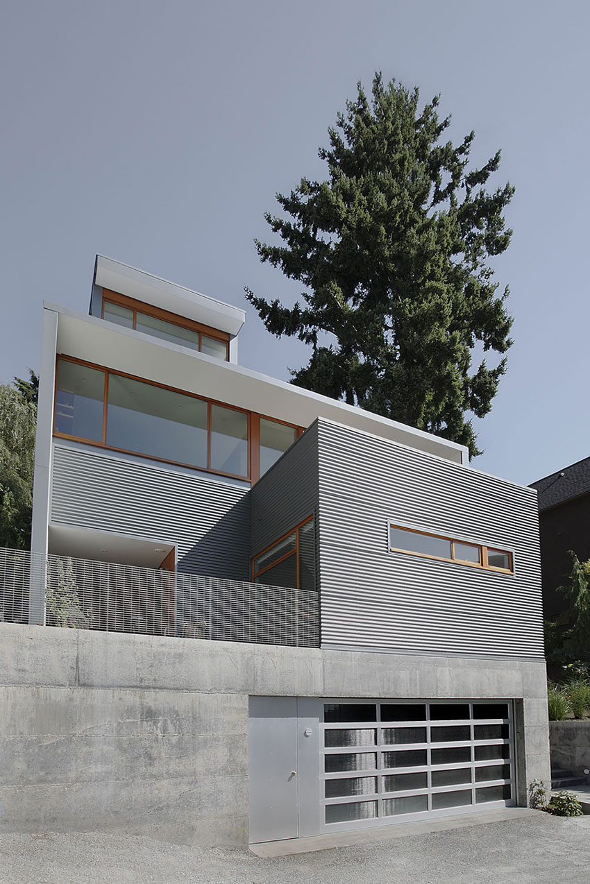 A Cozy and Luminous Modern Home Full of Concrete and Wood Elements in Seattle by SHED Architecture & Design (3)