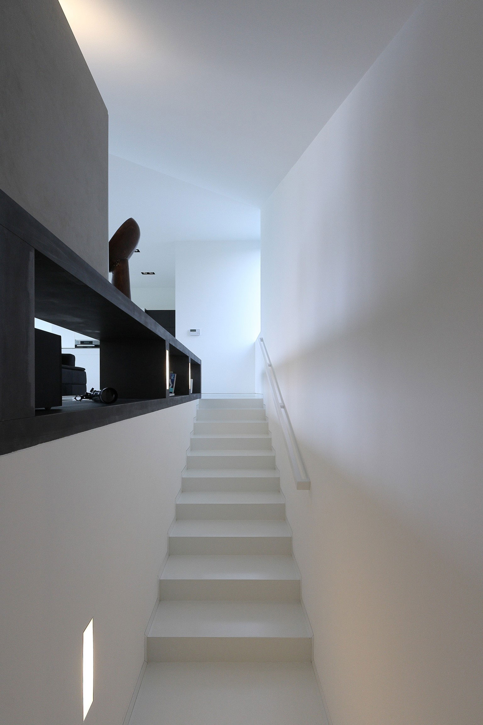 A Cozy and Luxurious Modern House for an Elderly Couple in Banská Bystrica, Slovakia by Pauliny Hovorka Architekti (10)