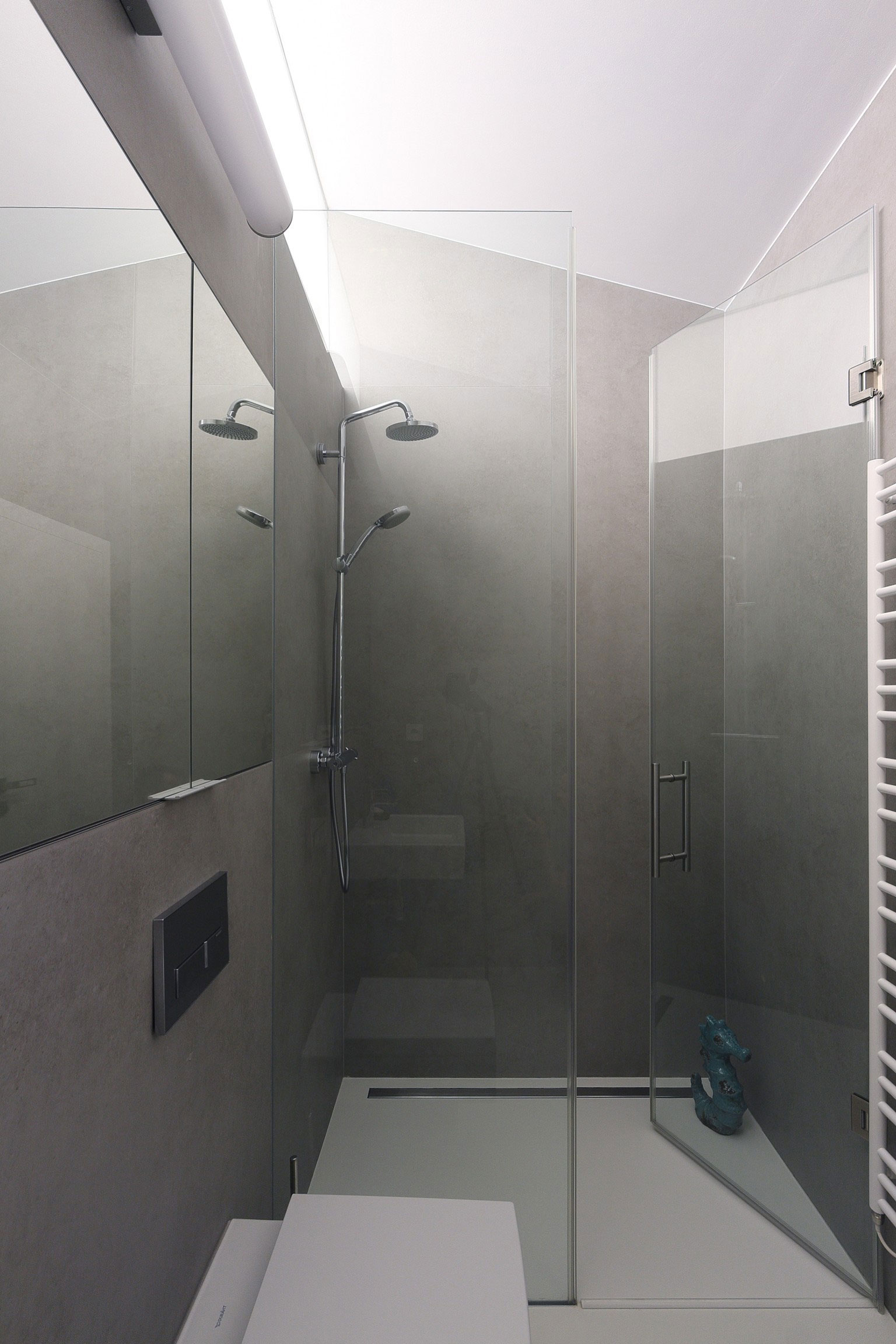 A Cozy and Luxurious Modern House for an Elderly Couple in Banská Bystrica, Slovakia by Pauliny Hovorka Architekti (19)