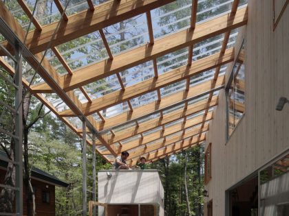 A Dramatic Contemporary Home with an Asymmetric Roof and Overhanging Eaves in Hakuba, Japan by Naka Architects (3)