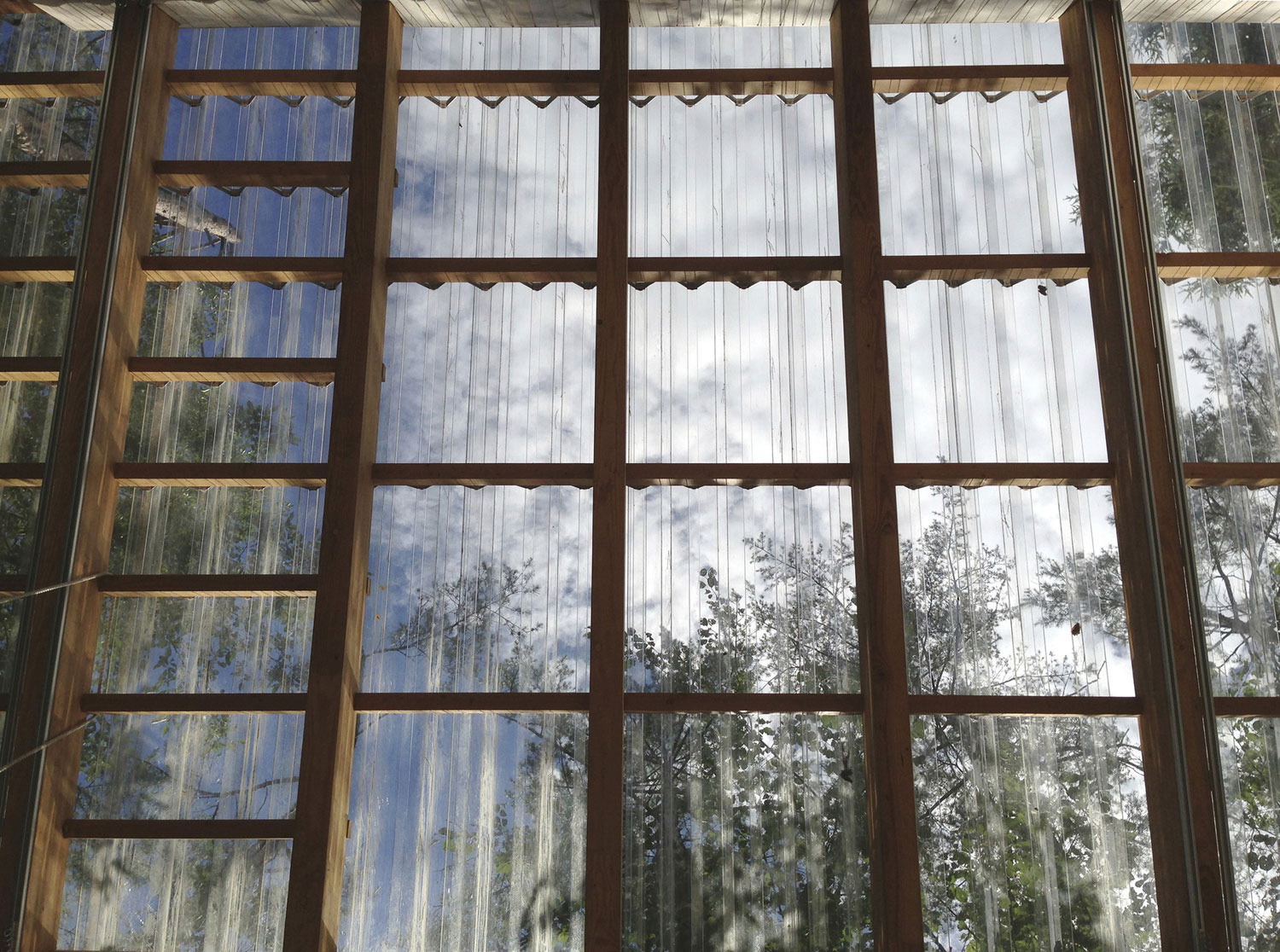 A Dramatic Contemporary Home with an Asymmetric Roof and Overhanging Eaves in Hakuba, Japan by Naka Architects (5)
