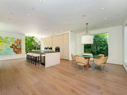 A Fabulous and Sleek Modern Home Surrounded by Lush Vegetation in Los Angeles by Amit Apel Design, Inc (30)