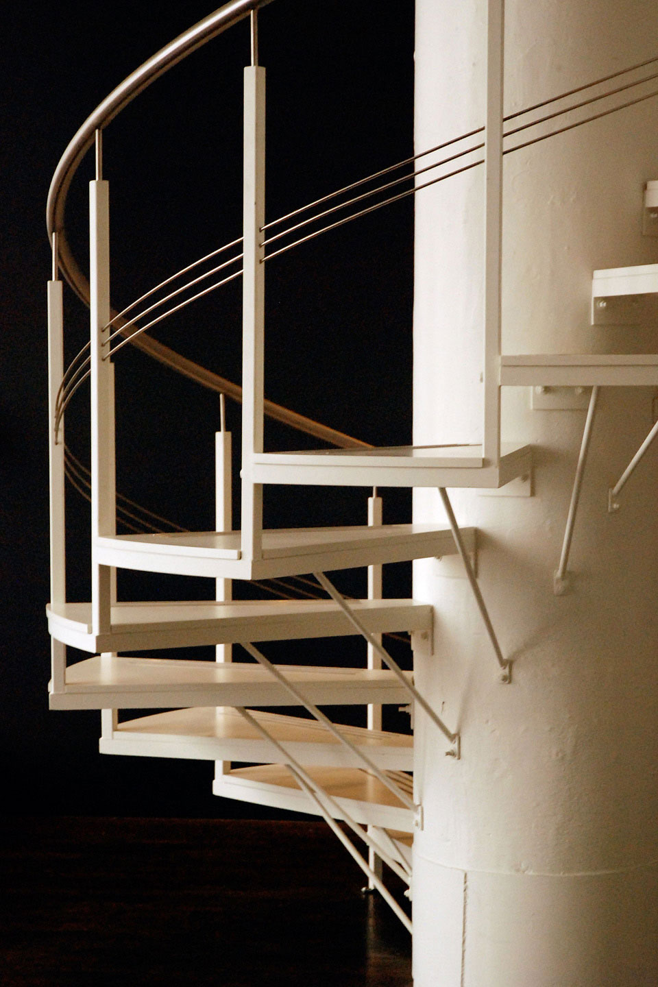 A Former Chewing Gum Factory Converted into a Beautiful Loft Apartment in Toronto by Dennis Dorion and Dorion Scott (11)