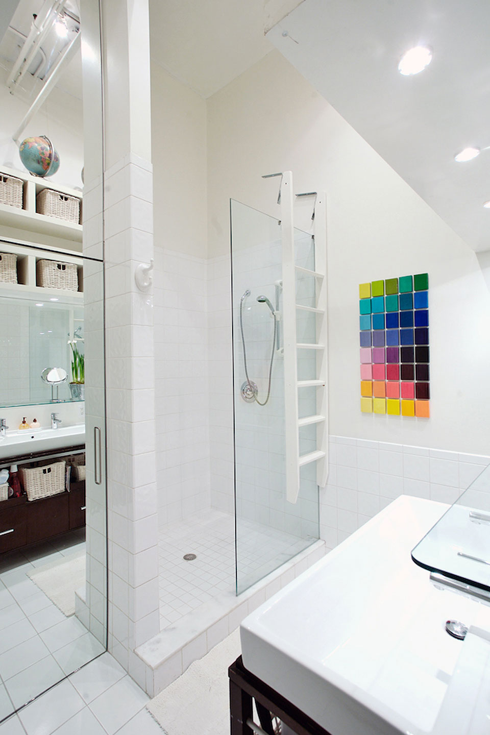 A Former Chewing Gum Factory Converted into a Beautiful Loft Apartment in Toronto by Dennis Dorion and Dorion Scott (13)