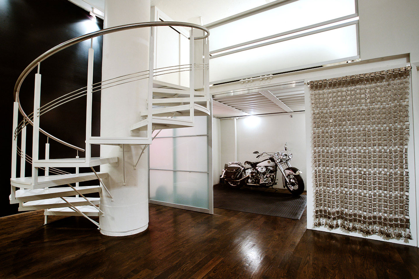 A Former Chewing Gum Factory Converted into a Beautiful Loft Apartment in Toronto by Dennis Dorion and Dorion Scott (8)