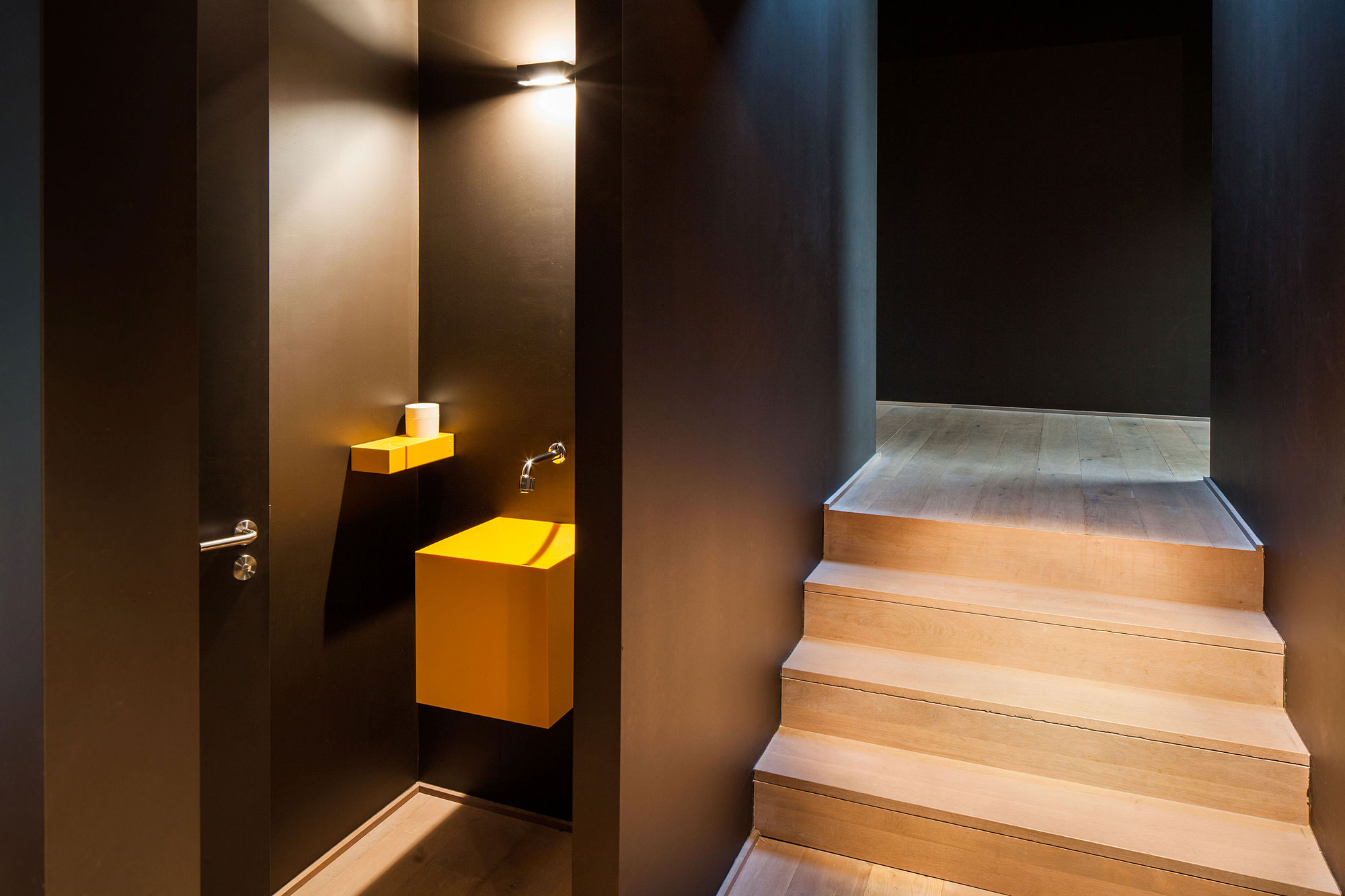 A Former Hunting Lodge Transformed into a Sleek Modern Family Home in Heverlee, Belgium by DMOA Architecten (21)
