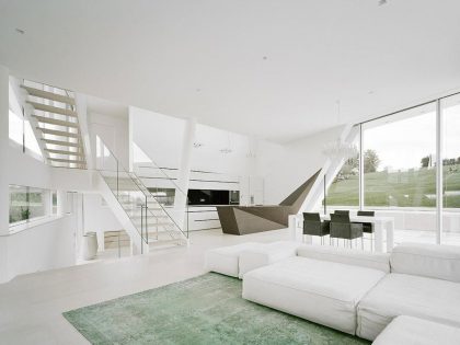 A Futuristic Modern White Home with Sleek and Stunning Views in Vienna by Project A01 Architects (16)