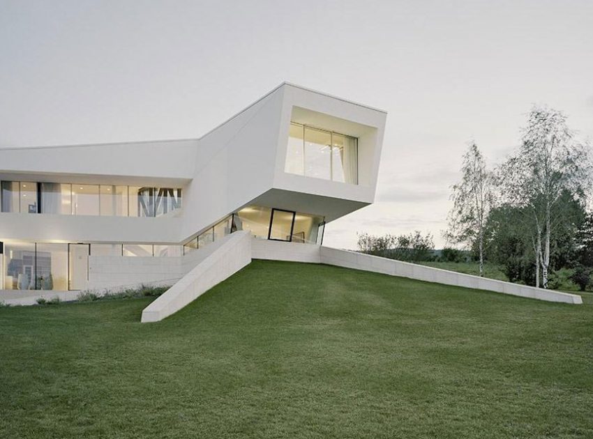 A Futuristic Modern White Home with Sleek and Stunning Views in Vienna by Project A01 Architects (2)