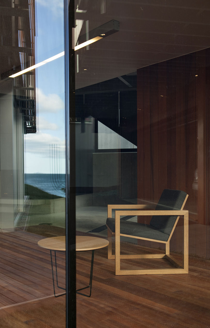 A Geometric Modern Beachfront Home Composed of Three Separate Structures in New Zealand by Athfield Architects (10)