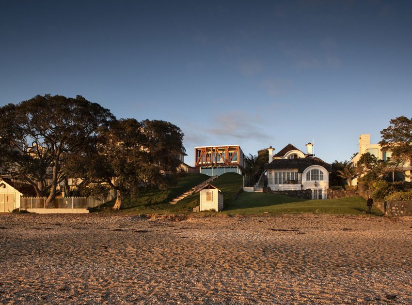 A Geometric Modern Beachfront Home Composed of Three Separate Structures in New Zealand by Athfield Architects (4)