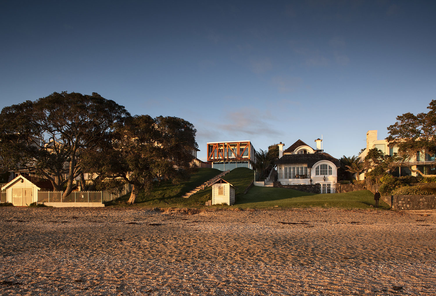A Geometric Modern Beachfront Home Composed of Three Separate Structures in New Zealand by Athfield Architects (4)