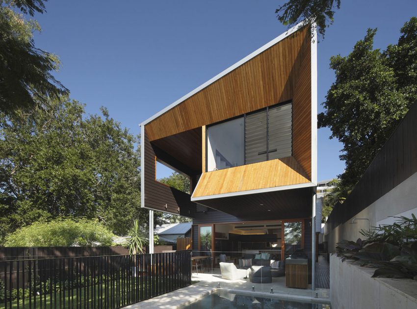 A Gorgeous Modern Home with Warm and Dynamic Interiors in Paddington, Australia by Shaun Lockyer Architects (1)
