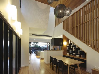 A Gorgeous Modern Home with Warm and Dynamic Interiors in Paddington, Australia by Shaun Lockyer Architects (14)