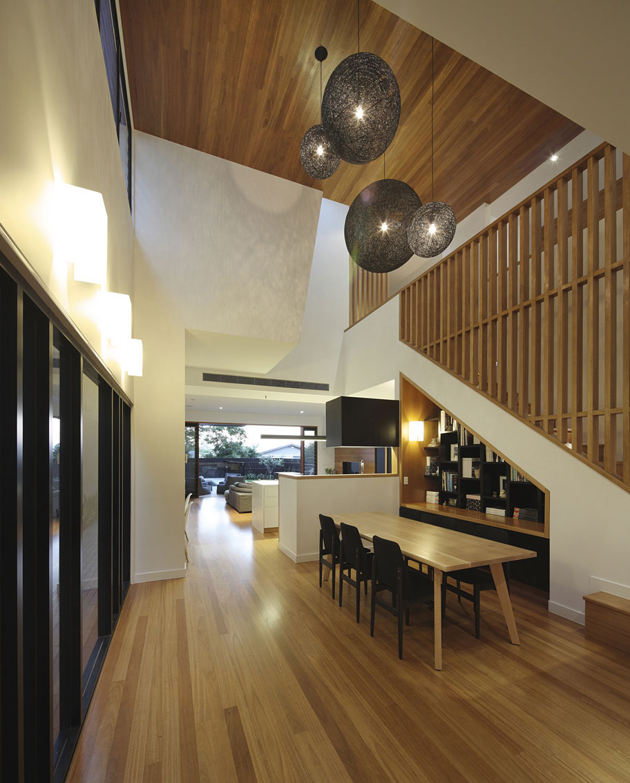 A Gorgeous Modern Home with Warm and Dynamic Interiors in Paddington, Australia by Shaun Lockyer Architects (14)
