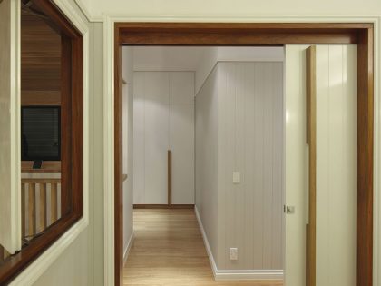 A Gorgeous Modern Home with Warm and Dynamic Interiors in Paddington, Australia by Shaun Lockyer Architects (20)