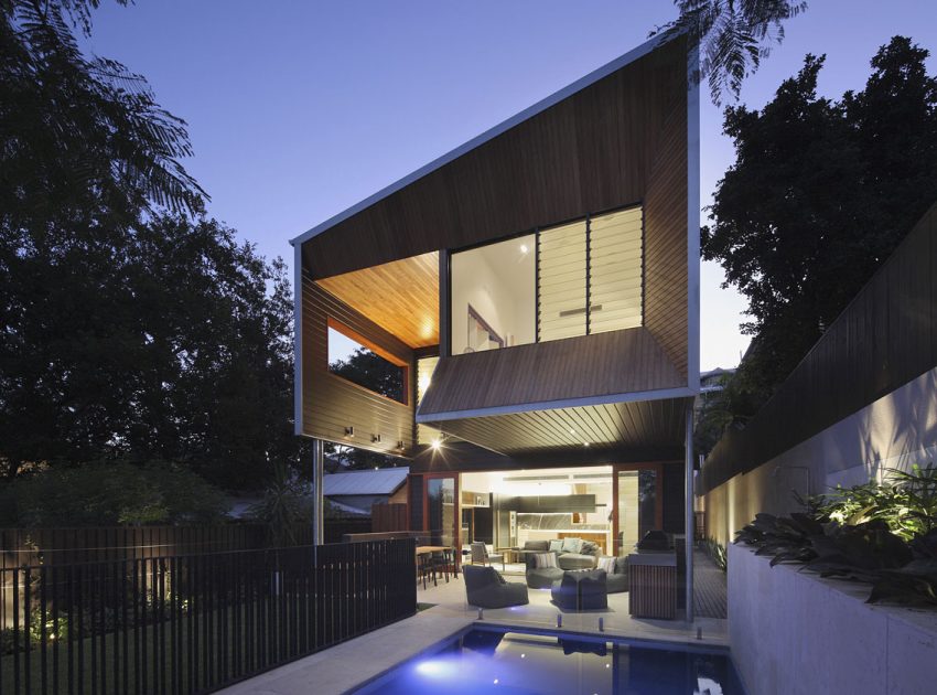 A Gorgeous Modern Home with Warm and Dynamic Interiors in Paddington, Australia by Shaun Lockyer Architects (24)