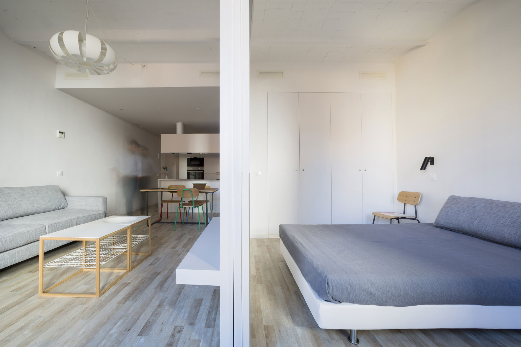 A Luminous Apartment with Clean and Fresh Interiors in Barcelona, Spain by Nook Architects (8)