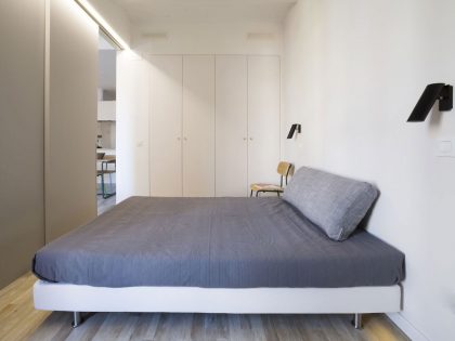 A Luminous Apartment with Clean and Fresh Interiors in Barcelona, Spain by Nook Architects (9)