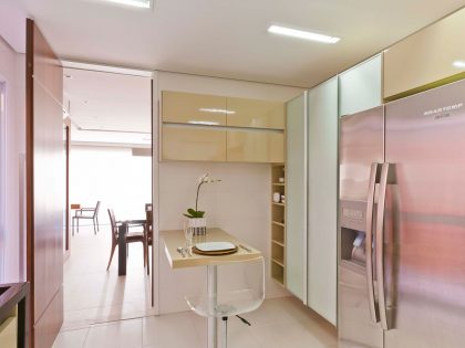 A Luminous Modern Home with Bright and Elegant Interiors in Tambore, Brazil by Conseil Brasil (15)