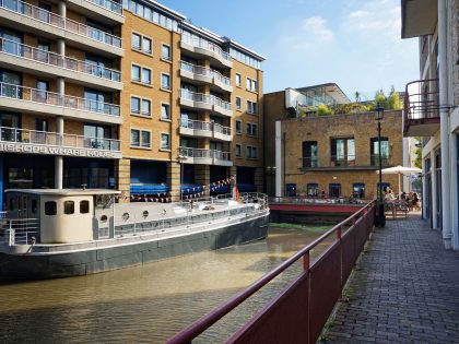 A Luxurious Contemporary Apartment with Eco-Friendly and Sophisticated Interiors in London by Minacciolo & CLPD (15)