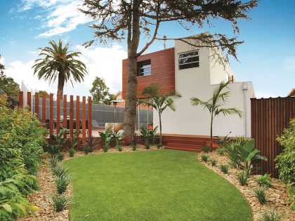 A Luxurious Modern House Full of Liveability and Personality Character in Brighton East, Australia by Finnis Architects (1)