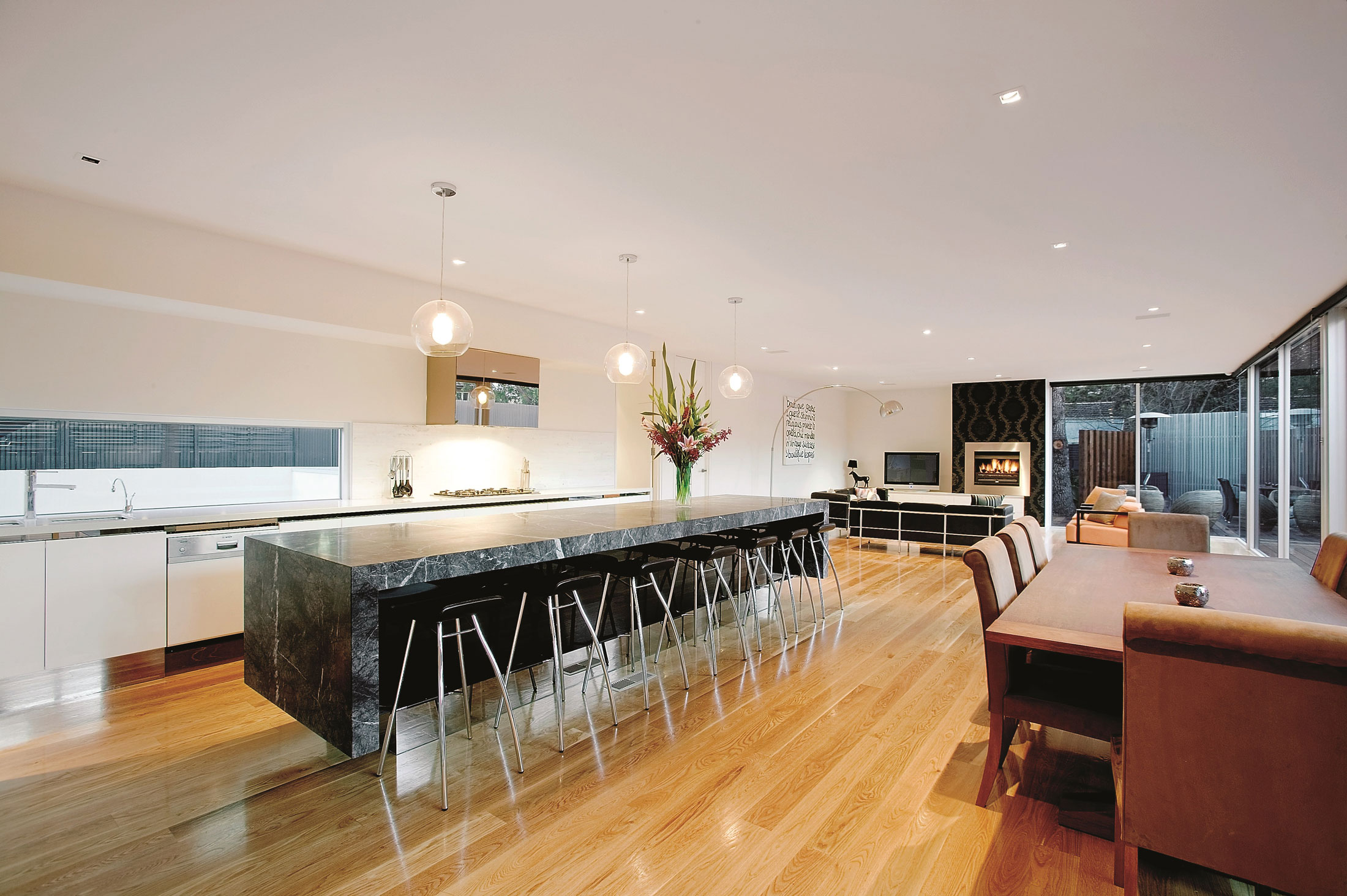 A Luxurious Modern House Full of Liveability and Personality Character in Brighton East, Australia by Finnis Architects (6)