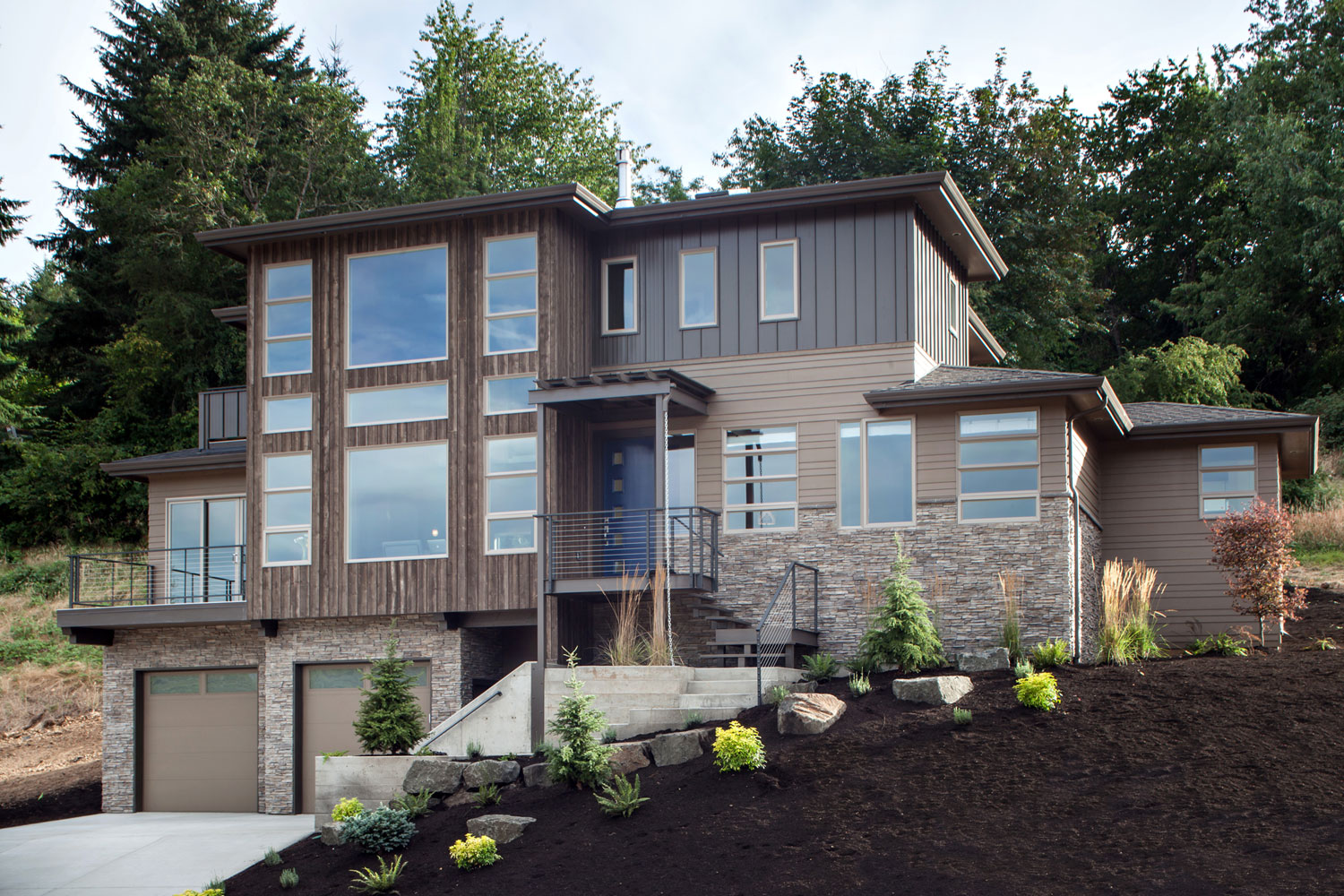 A Luxurious Contemporary House with Rich and Elegant Interior in Central Oregon by Jordan Iverson Signature Homes (1)