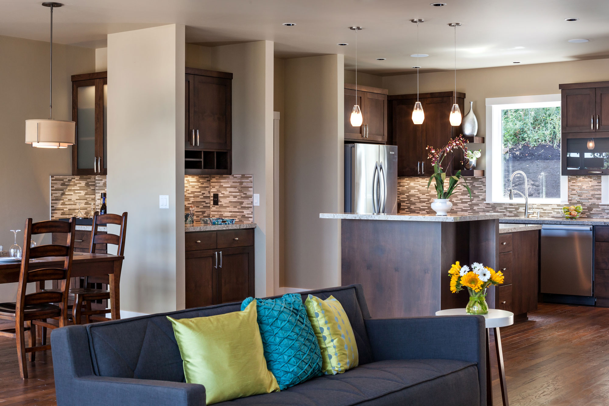 A Luxurious Contemporary House with Rich and Elegant Interior in Central Oregon by Jordan Iverson Signature Homes (18)