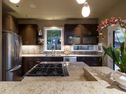 A Luxurious Contemporary House with Rich and Elegant Interior in Central Oregon by Jordan Iverson Signature Homes (21)