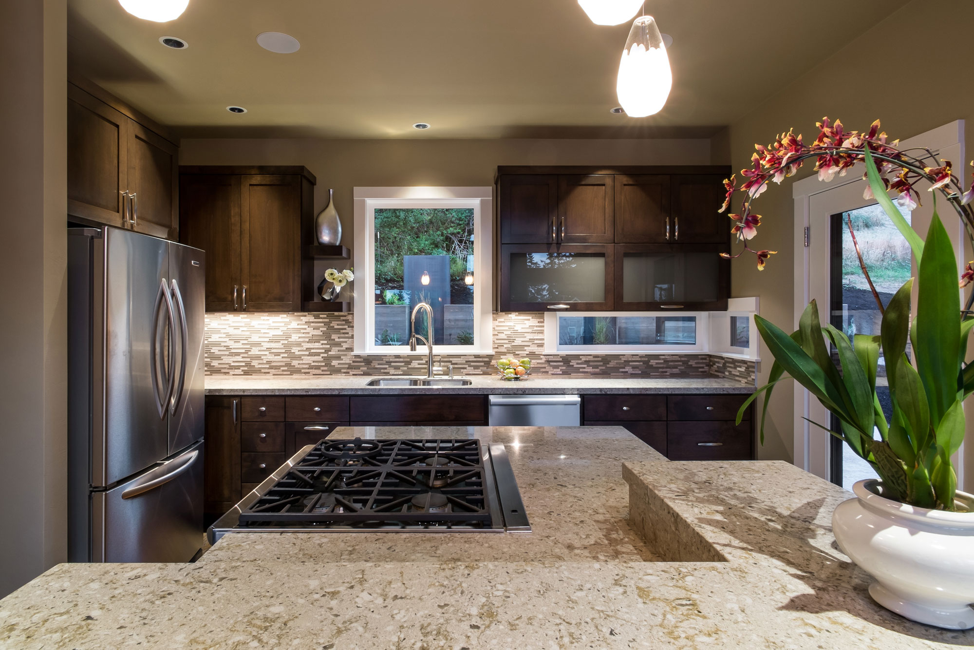 A Luxurious Contemporary House with Rich and Elegant Interior in Central Oregon by Jordan Iverson Signature Homes (21)