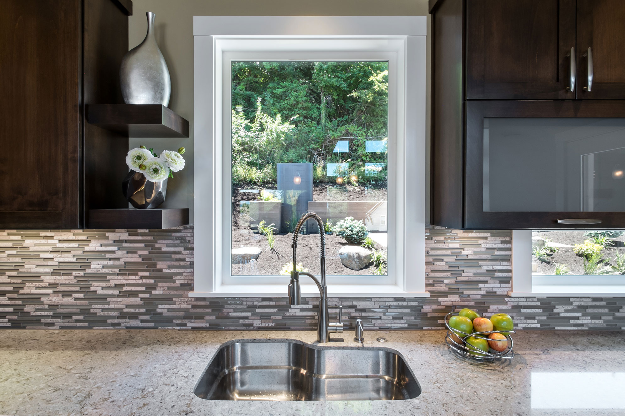 A Luxurious Contemporary House with Rich and Elegant Interior in Central Oregon by Jordan Iverson Signature Homes (24)