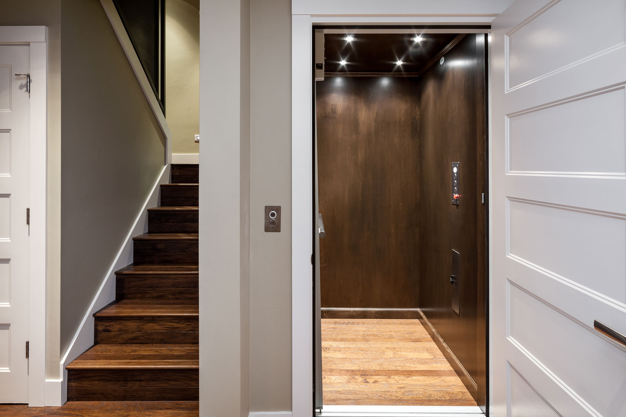 A Luxurious Contemporary House with Rich and Elegant Interior in Central Oregon by Jordan Iverson Signature Homes (26)