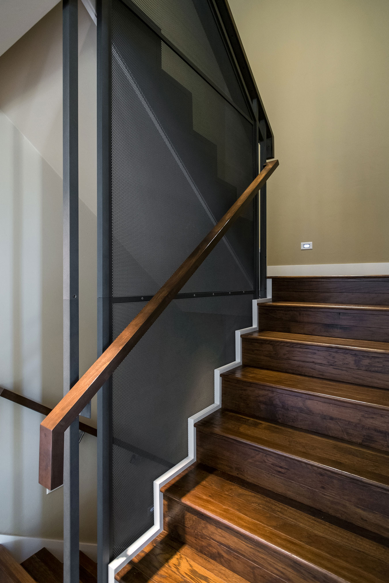 A Luxurious Contemporary House with Rich and Elegant Interior in Central Oregon by Jordan Iverson Signature Homes (30)